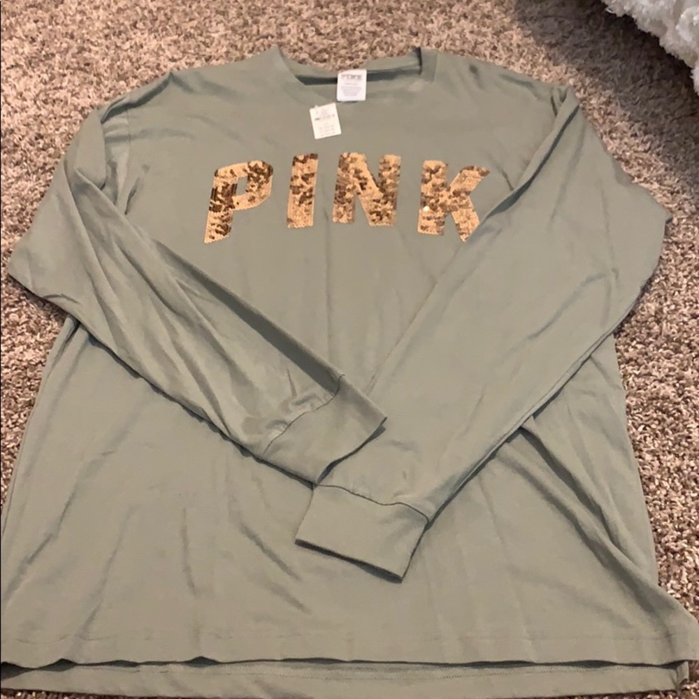 Long sleeve tee